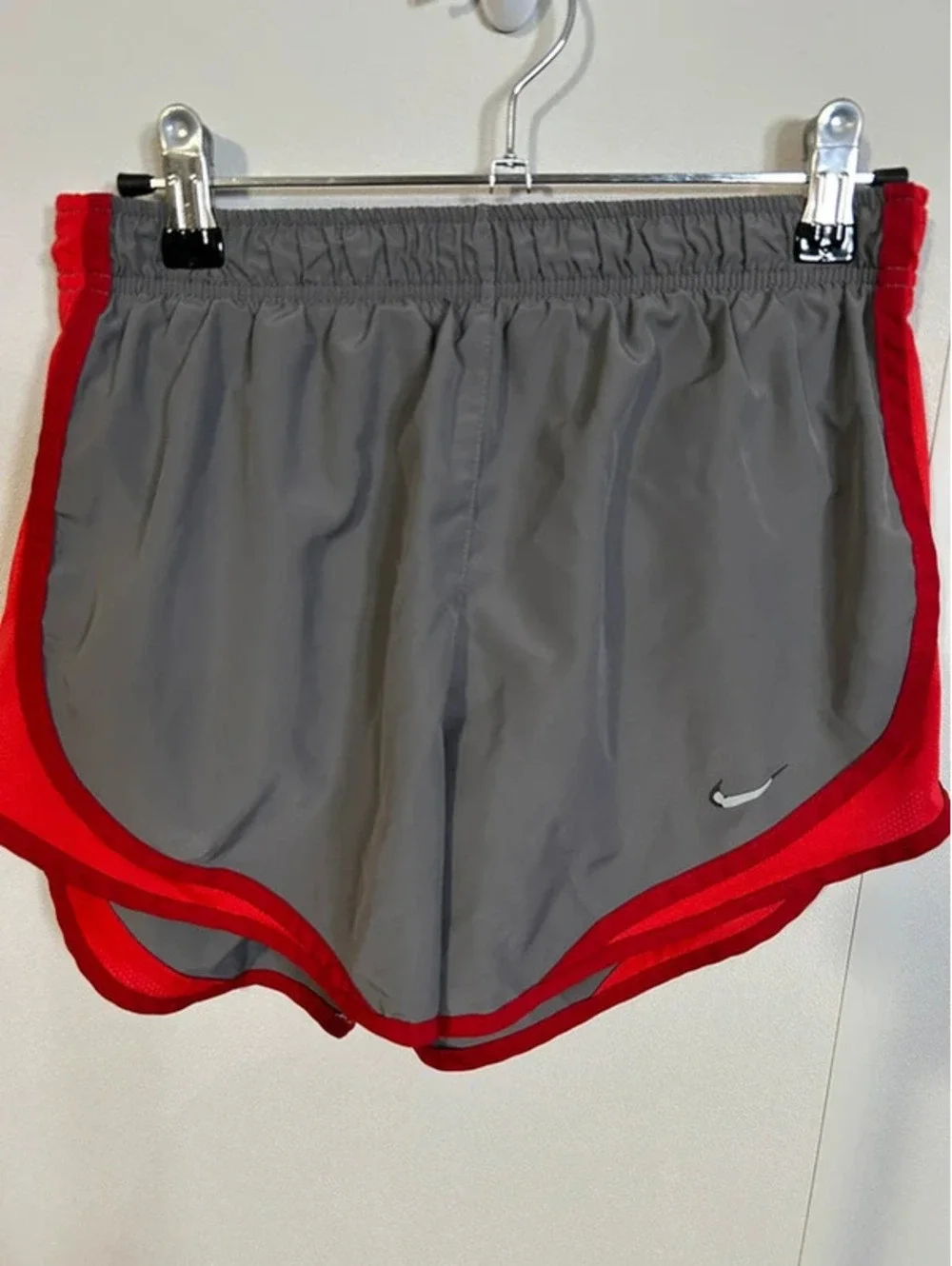 Nike Dri-FIT Gray Red Running Athletic Shorts Women’s Small